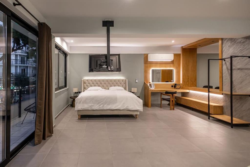 Smaragdi Luxury Jacuzzi Apartment Noho Premium Living Athena Bagian luar foto