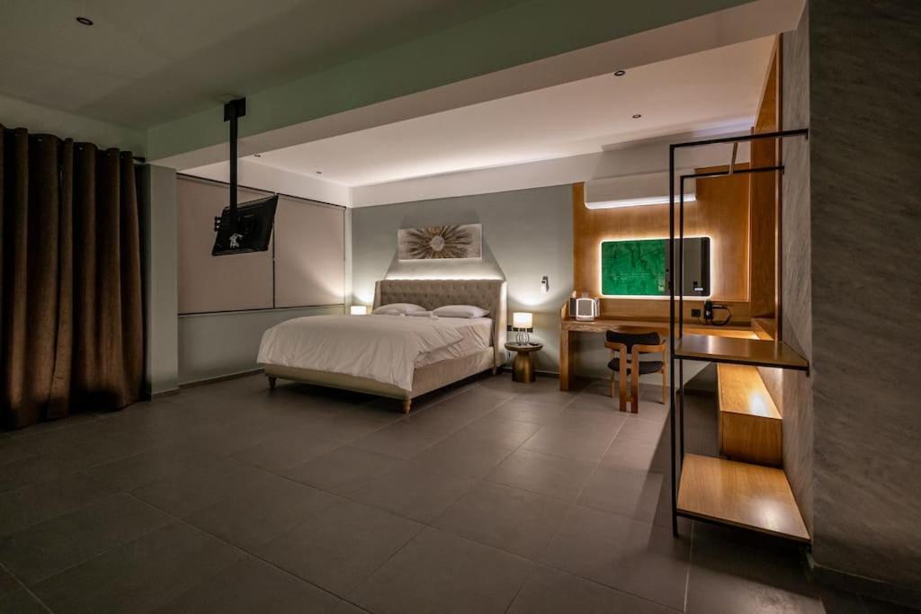 Smaragdi Luxury Jacuzzi Apartment Noho Premium Living Athena Bagian luar foto